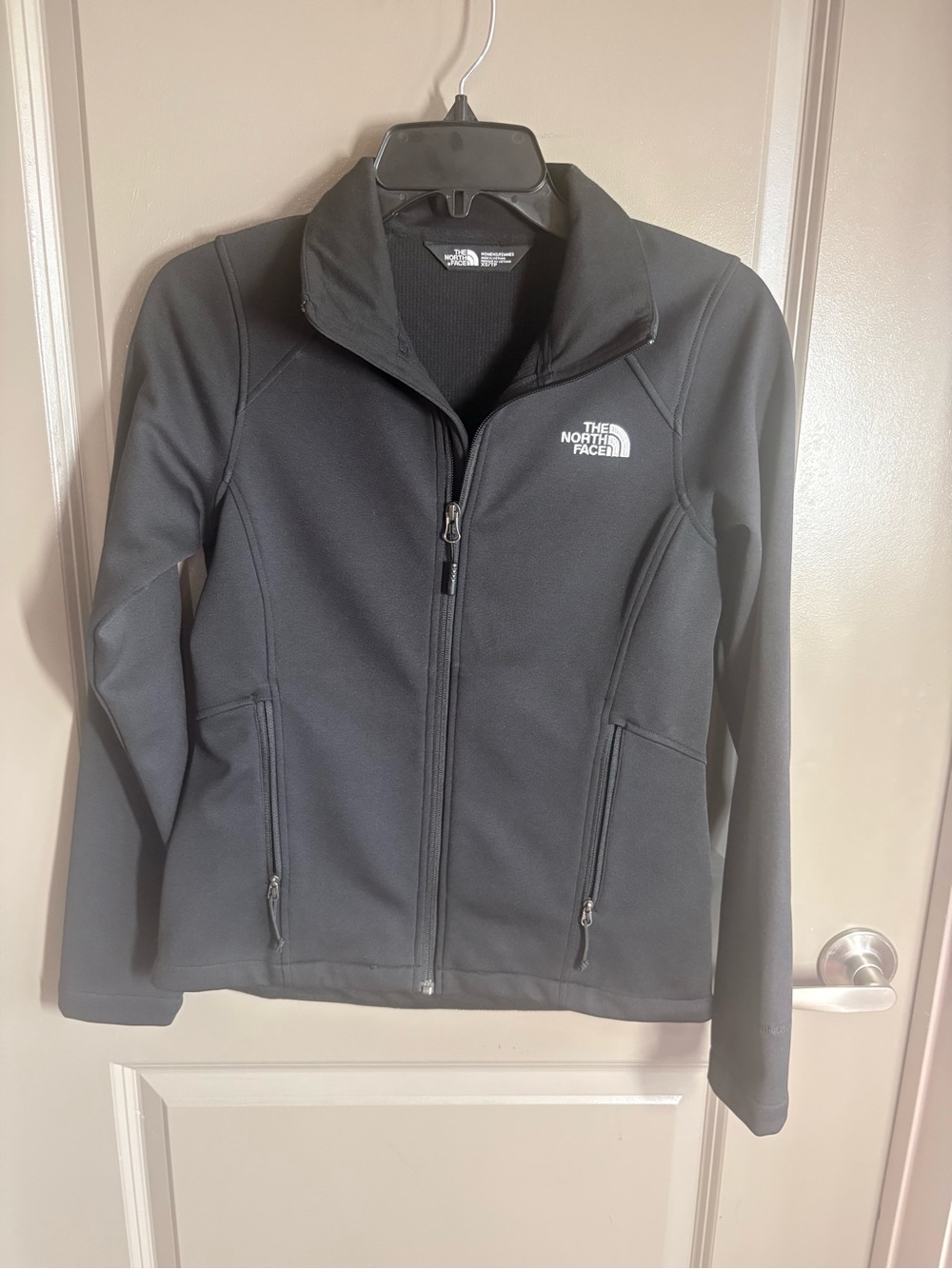 The North Face Women's Black Softshell Jacket XS Brand New